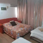 Onisillos 2* Lárnaka