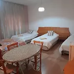 Onisillos Szálloda Lárnaka