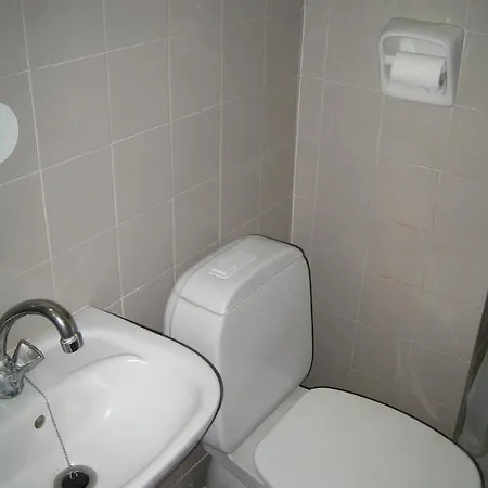 Onisillos Hotel 2*