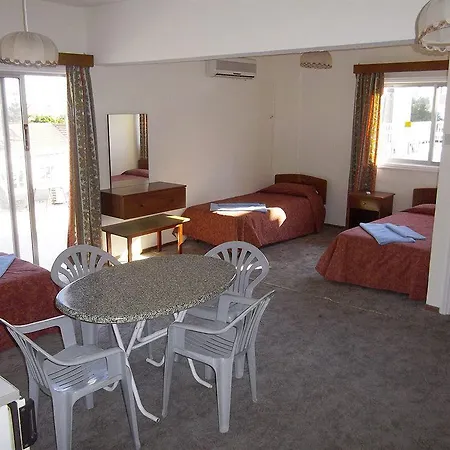 Onisillos 2* Larnaca