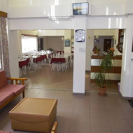 Onisillos Hotel
