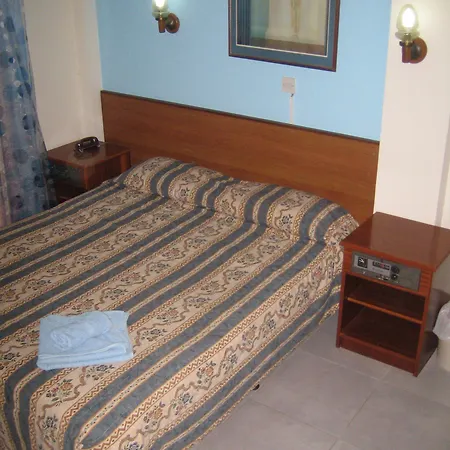 Onisillos Hotel