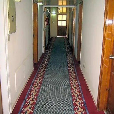 Onisillos 2* Lárnaka