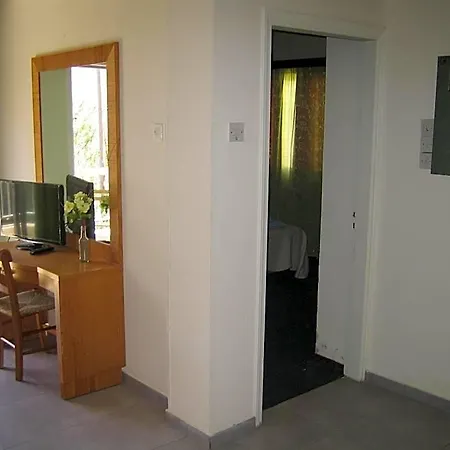 Onisillos Hotel