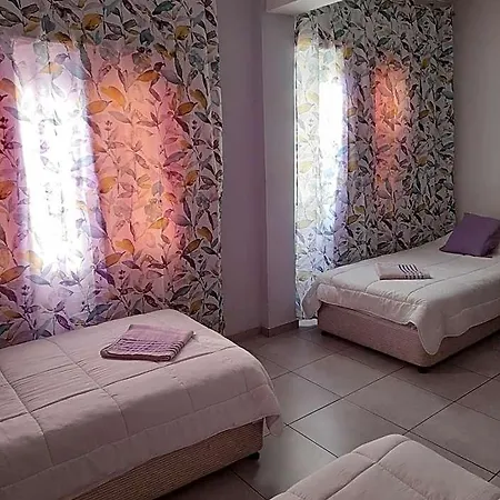 Onisillos 2* Lárnaka