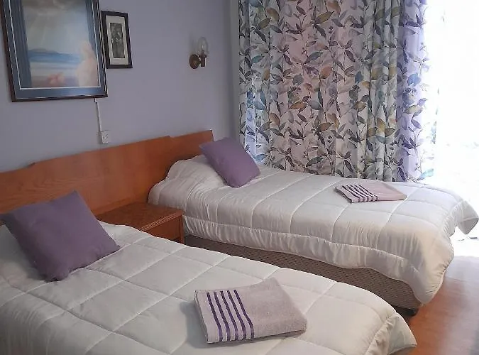 Onisillos 2* Lárnaca