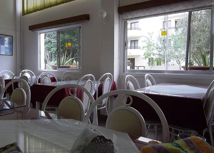 オニシロス ラルナカ